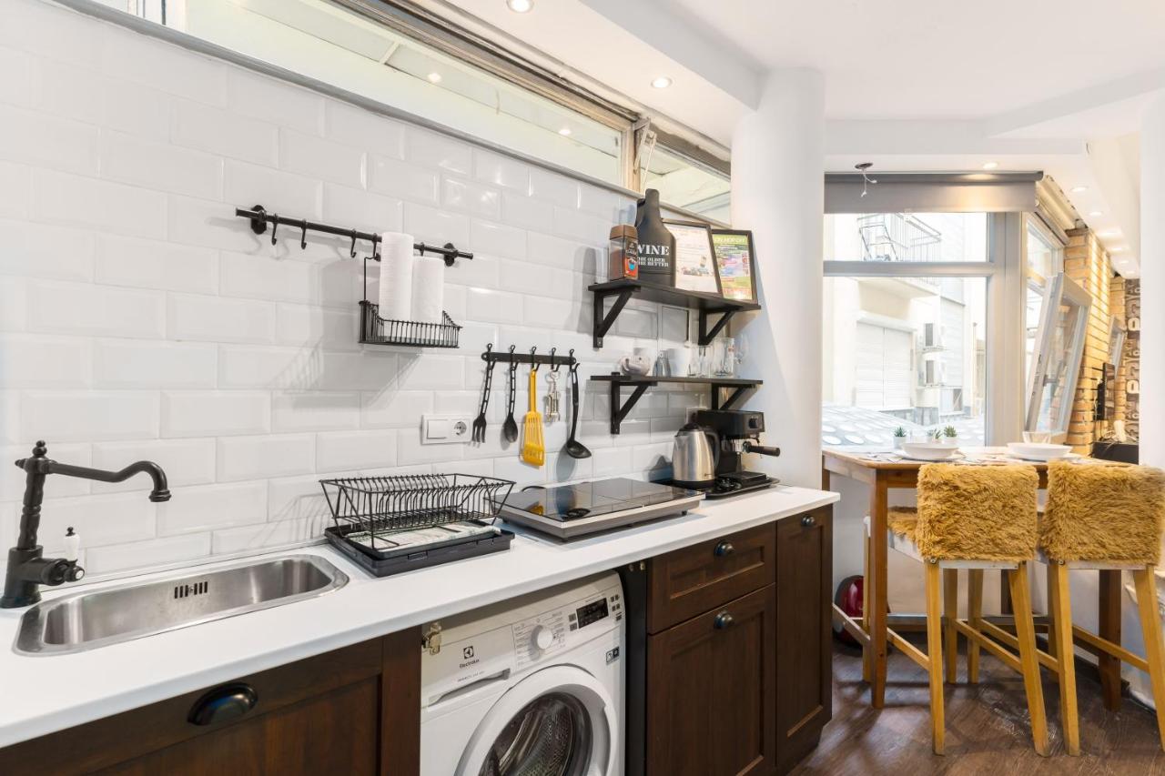 Cheerful Studio Budapest Downtown Екстер'єр фото